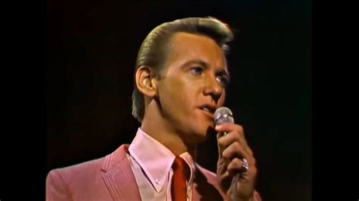 Bobby Hatfield's Height: A Look Into The Life Of The Legendary Vocalist